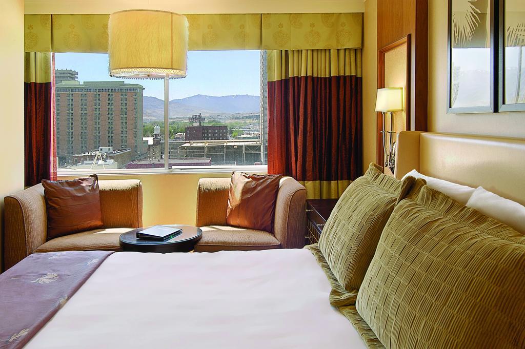 Harrah'S Reno Hotel & Casino Exterior photo