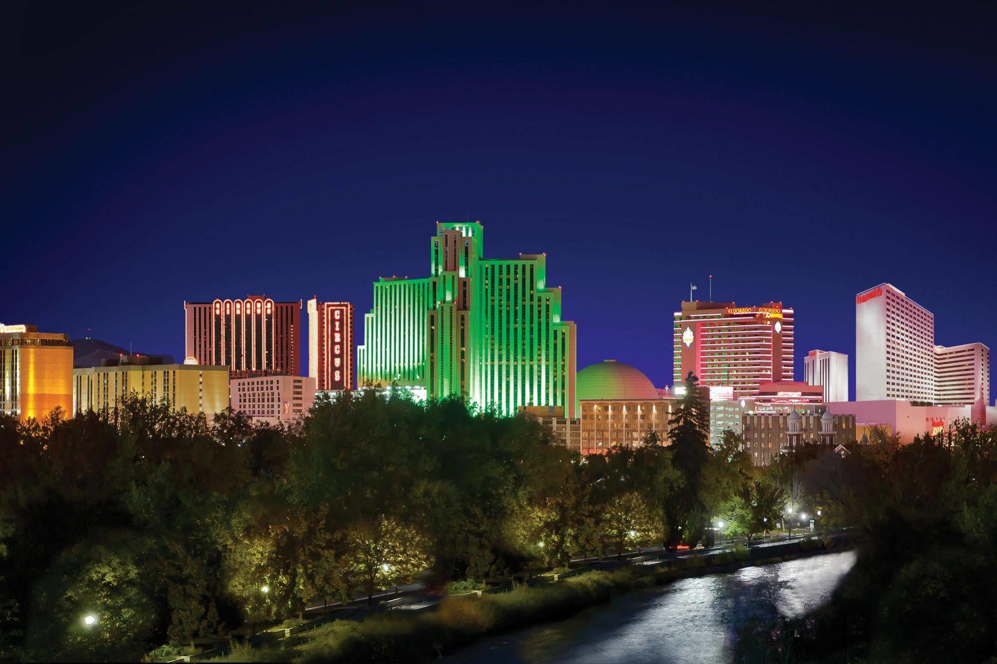 Harrah'S Reno Hotel & Casino Exterior photo
